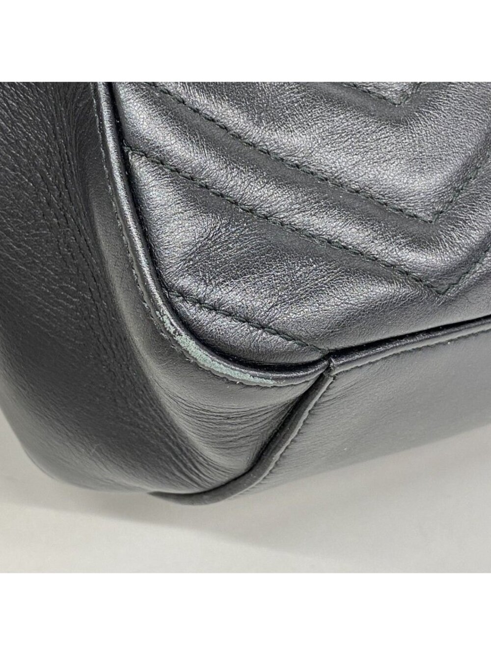 Gucci Backpack GG Marmont Leather Black Gold - Picture 6 of 10